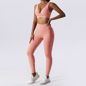 Seamless Serenity Yoga Sports Bra