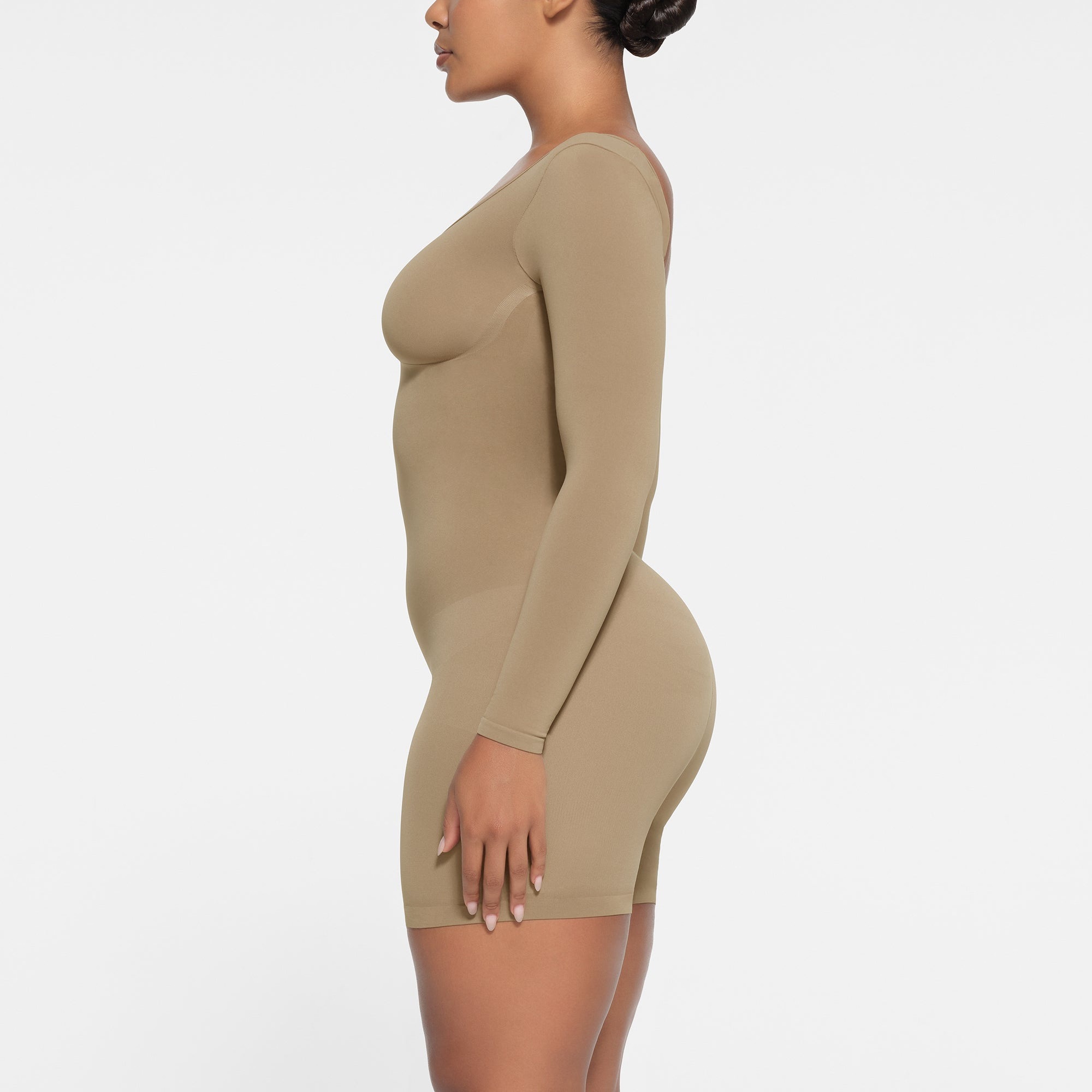 BD-MDT-4998-DES-SA-SKIMS-SHAPEWEAR_0011-SD