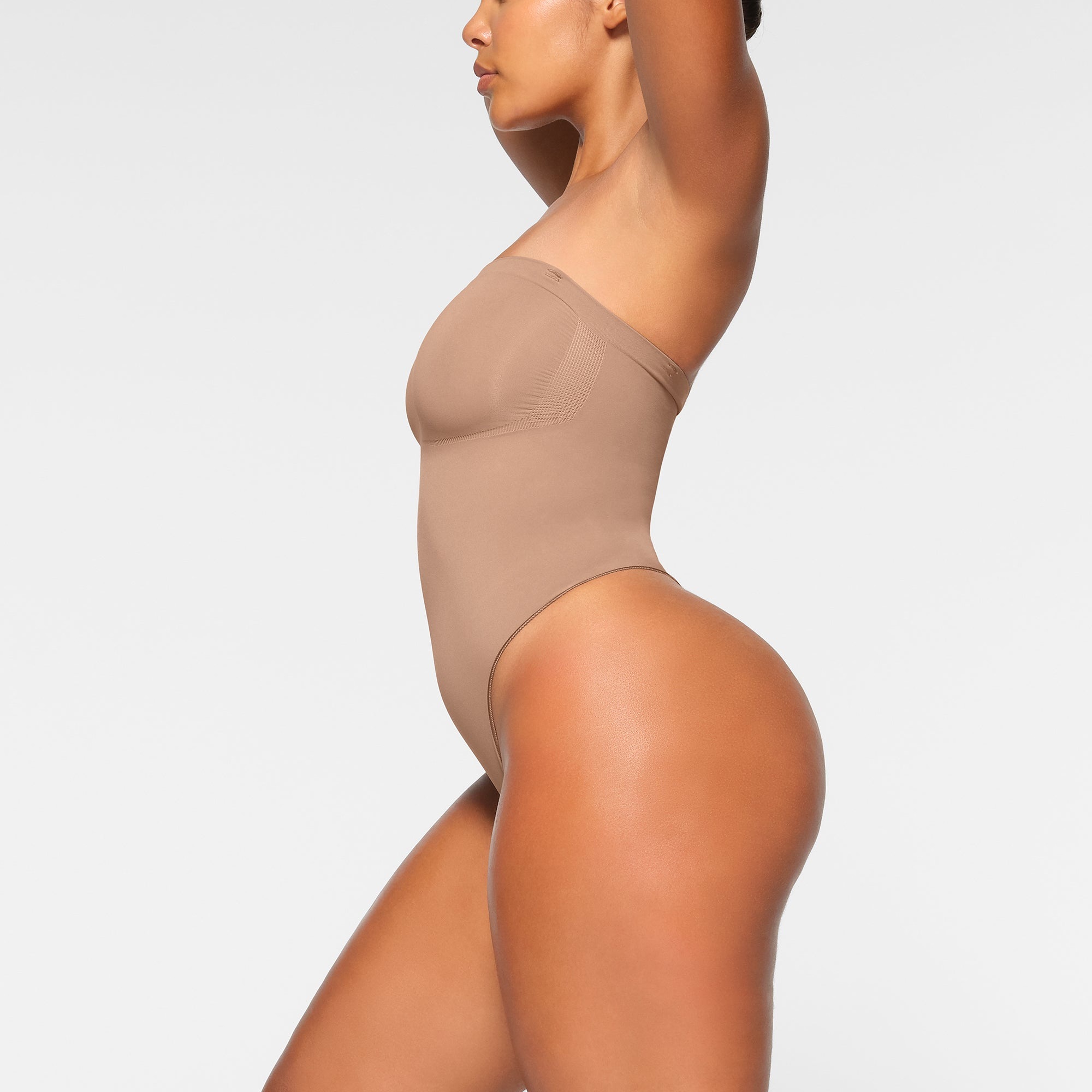 Santoni Seamless Strapless Bodysuit with Removable Straps