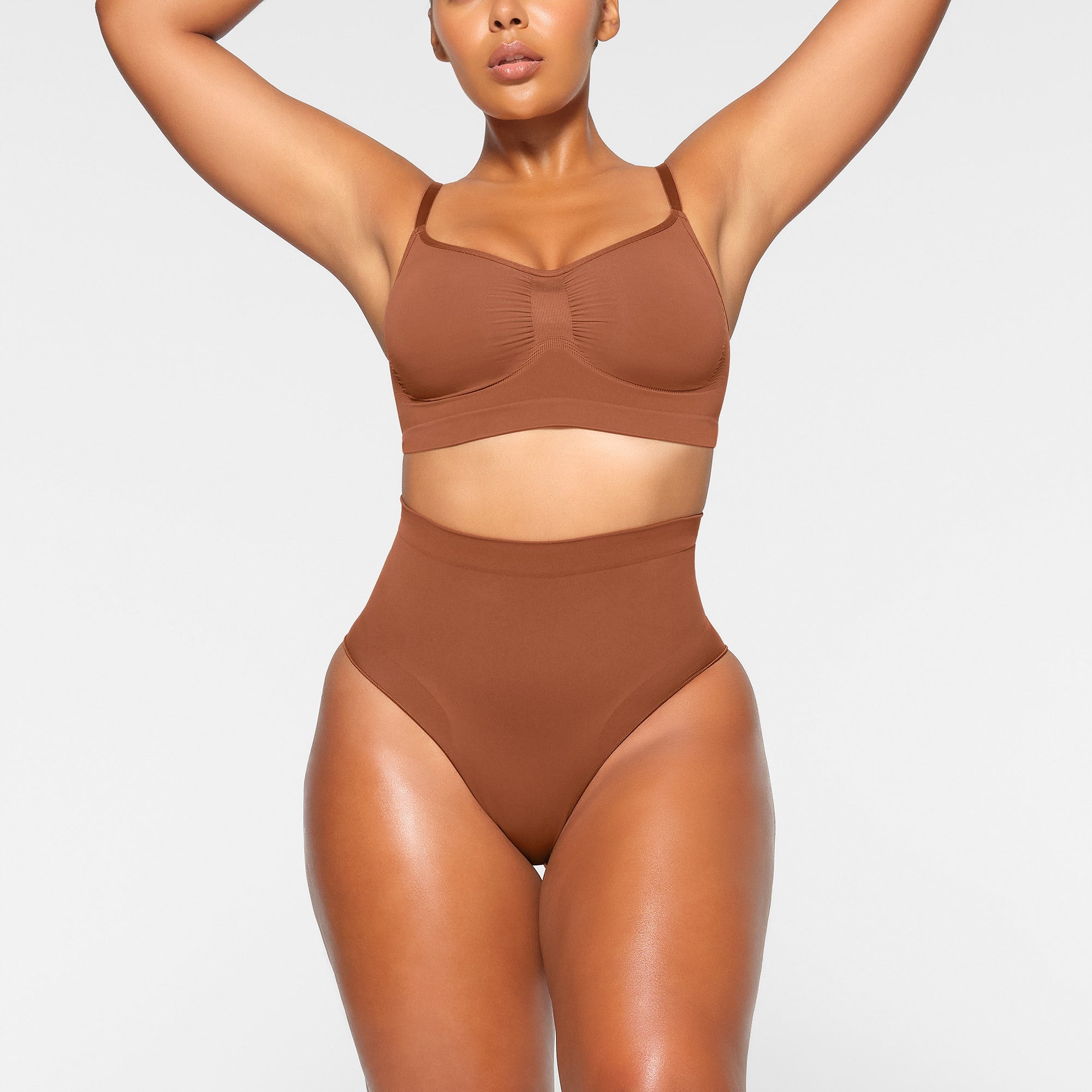 SKIMS-SHAPEWEAR-PN-BRF-3359-IA-BRZ_0004_FR
