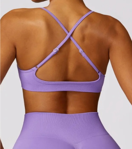 Why Is Seamless Activewear So Popular?