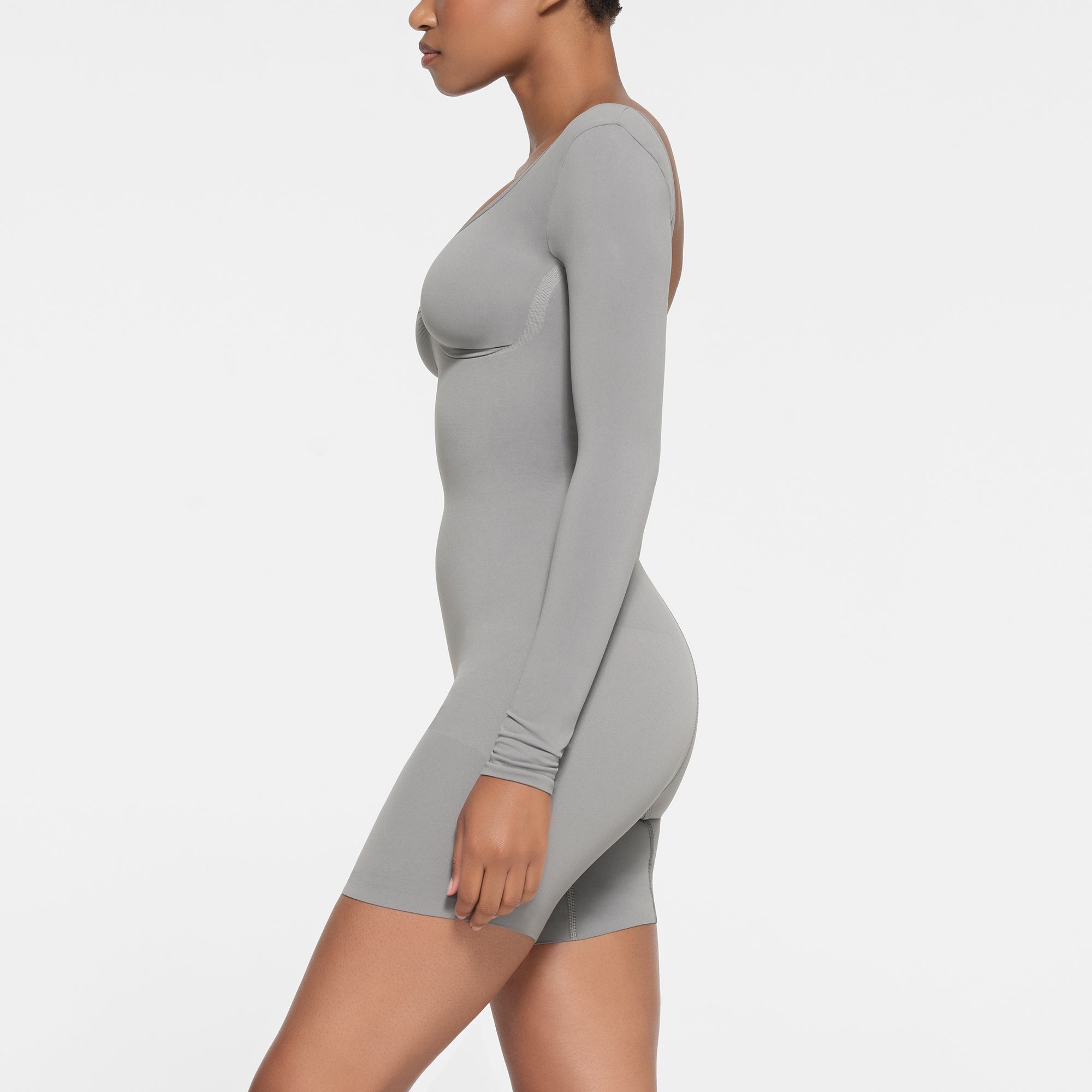 BD-MDT-4998-PAC-SC-SKIMS-SHAPEWEAR_0009-SD