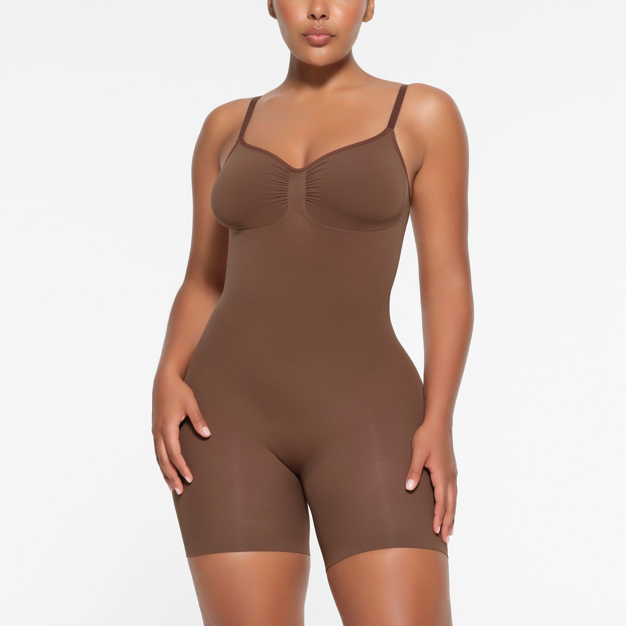 Seamless Strapless Bodysuit with Removable Straps Manufacture